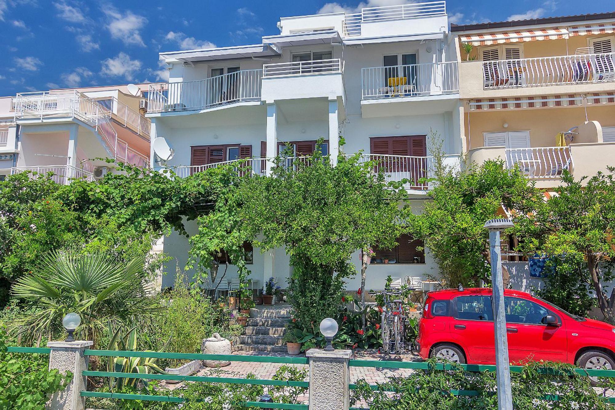 Apartments Marilka Podgora Exterior photo